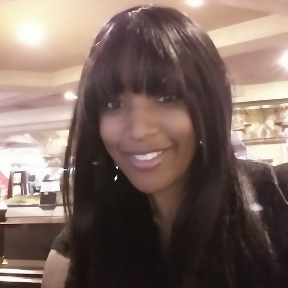 Meet your Posher, Kira - Picture 1 of 1